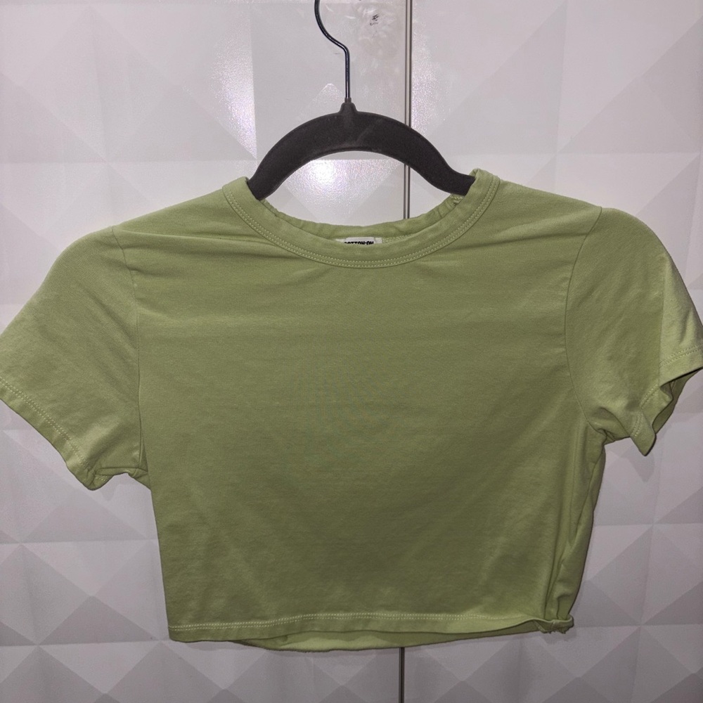 Cropped Light Green Tee - Simple Casual Crop Top💚💚